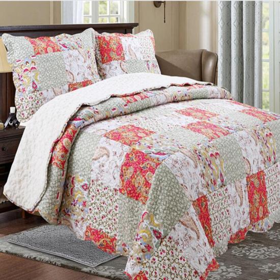 Colcha acolchada con estampado Back To Sherp Reverse Cold Weather Bedding Collection